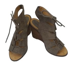 Melrose & Market tie up wedge sandals